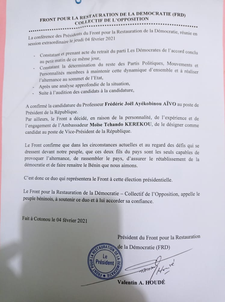 Présidentielle 2021 : Joël Aïvo forme un duo avec Moïse Kérékou