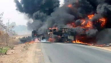 camion d'essence de contrebande en feu pour cause d'accident