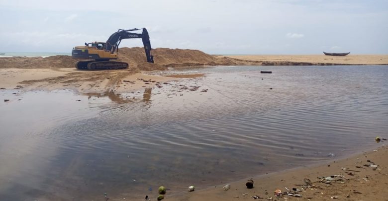 Érosion côtière et inondations marines : Le Projet WACA au secours des populations sinistrées d’Agoué