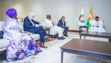 Niger : Bill Gates et Aliko Dangote rencontrent le Président Mohamed Bazoum
