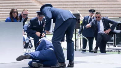 Le président des Etats-Unis, Joe Biden chute