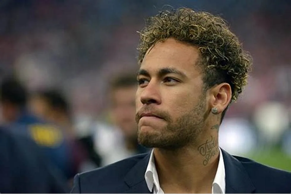 Neymar Jr présente des excuses à sa compagne Bruna Biancardi _ L'Expression _ www.lexpression.bj