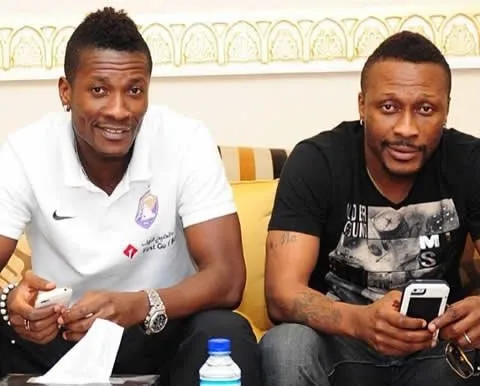Ghana : L’ancien capitaine ghanéen Asamoah Gyan et son frère, accusés de vol présumé