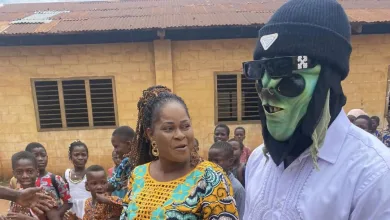 Togbe-Yeton-et-sa-supposee-institutrise-pour-le-CEP-2023 _ L'Expression _ www.lexpression.bj