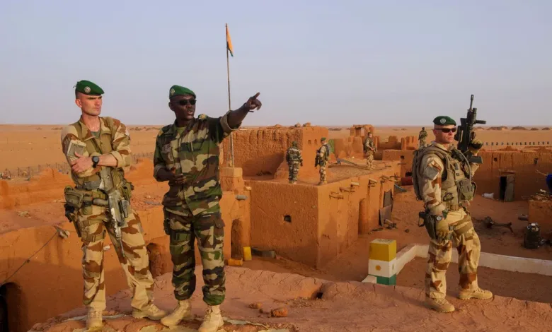 Collaboration entre soldats nigériens et français - L'Expression - www.lexpression.bj
