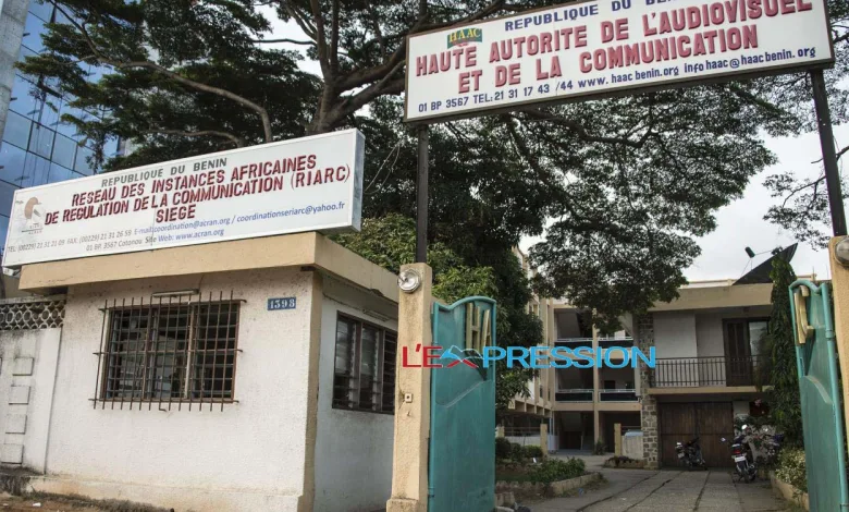 Devanture de la Haute autorité de l'audiovisuel et de la communication (HAAC) du Bénin - L'Expression - www