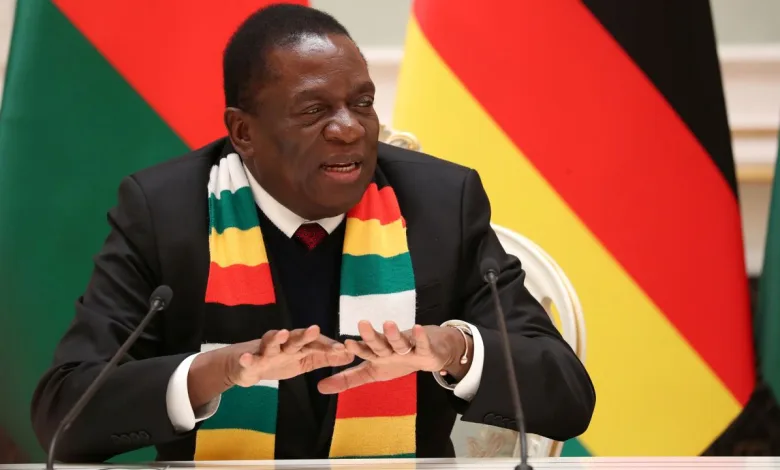 Agé de 80 ans, le président Zimbabwéen Emmerson Mnangagwa reprend les commandes du Zimbabwe pour cinq autres années.