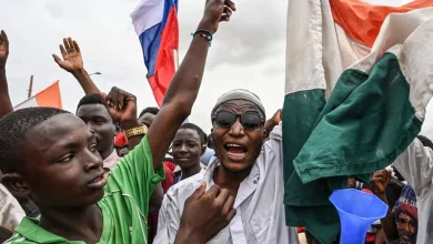 Niger : Rassemblement de partisans des putschistes près de la base militaire française à Niamey