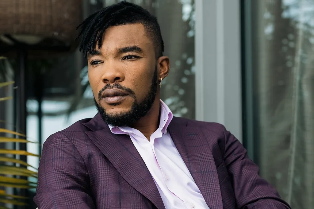 « Can couleur », c’est l’intitulé du tout premier single sortie par l’ex-footballeur Serey Dié.