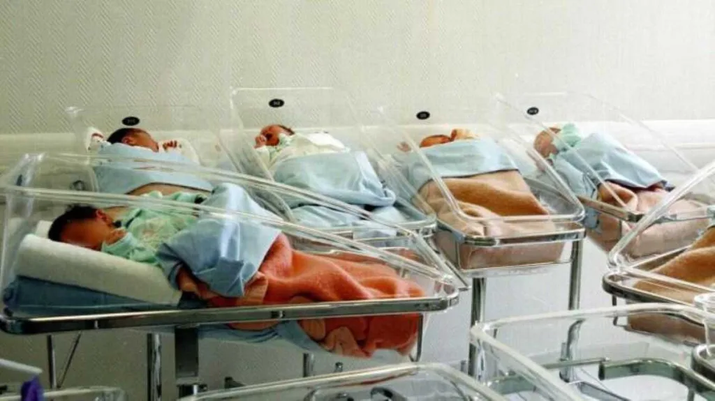 Cameroun : Une femme accouche de 09 bébés en une seule naissance