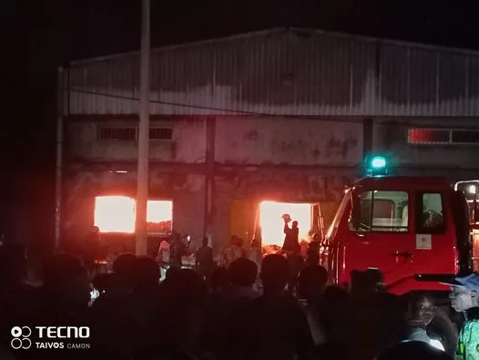 Incendie d'un magasin de riz à Sèmè-Podji