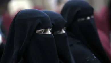Sévères sanctions contre les femmes refusant de porter le voile dans les lieux publics