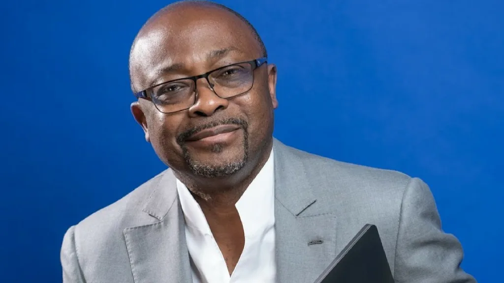 A compter de la fin de ce mois d’octobre, Alain Foka ne sera plus en fonction à Radio France Internationale (RFI). Il a lui-même annoncé sa démission au matin de ce mardi 17 octobre 2023 sur les réseaux sociaux.