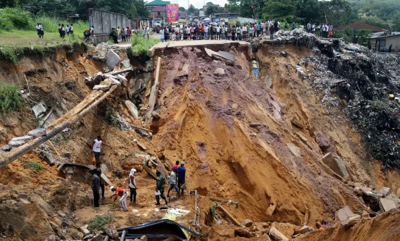 Au moins une dizaine de personnes ont trouvé la mort dans un glissement de terrain dans le quartier de Mbankolo à Yaoundé, dimanche 08 octobre.