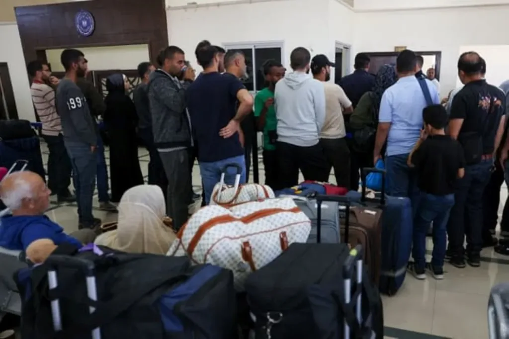 Par un communiqué, le ministre des Affaires étrangères a annoncé ce mardi 7 novembre, que, "Deux groupes de ressortissants français, d'agents et d'ayants droit ont pu quitter hier et aujourd'hui la bande de Gaza".