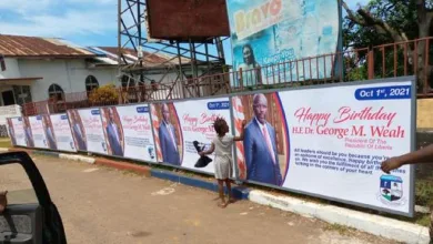 Les résultats du second tour de la présidentielle sont attendus au Libéria. Un scrutin qui place l’ancien vice-président Joseph Boakai légèrement devant la légende du football George Weah, président sortant. L’examen des bulletins de vote est en cours après un scrutin calme rassemblant plus de 2,4 millions d’électeurs dans le pays.
