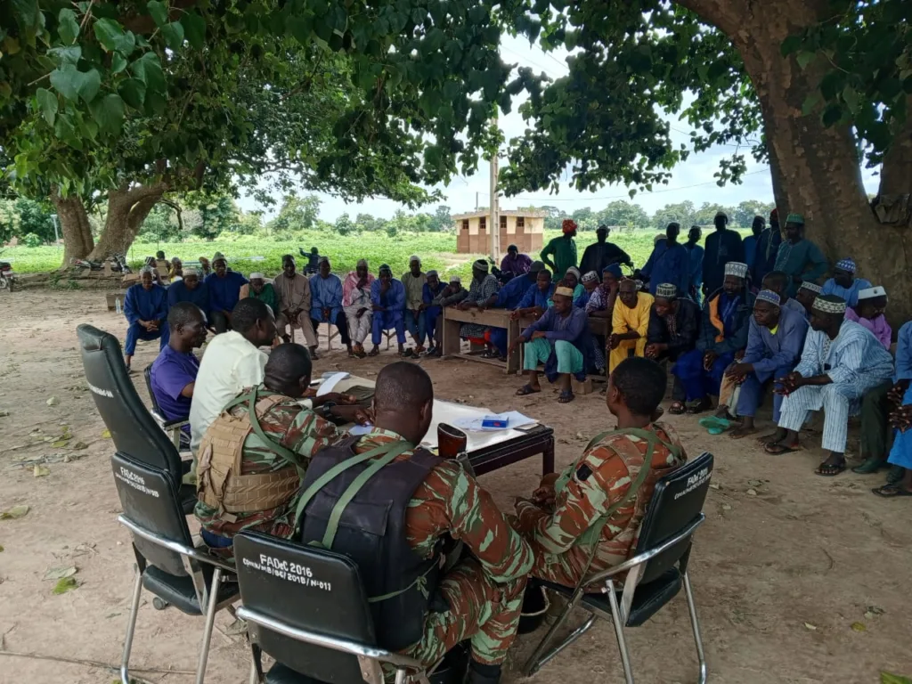 Opération Mirador : À Kaobagou, les Forces de Défense et de Sécurité renforcent leur collaboration avec la communauté Peulh